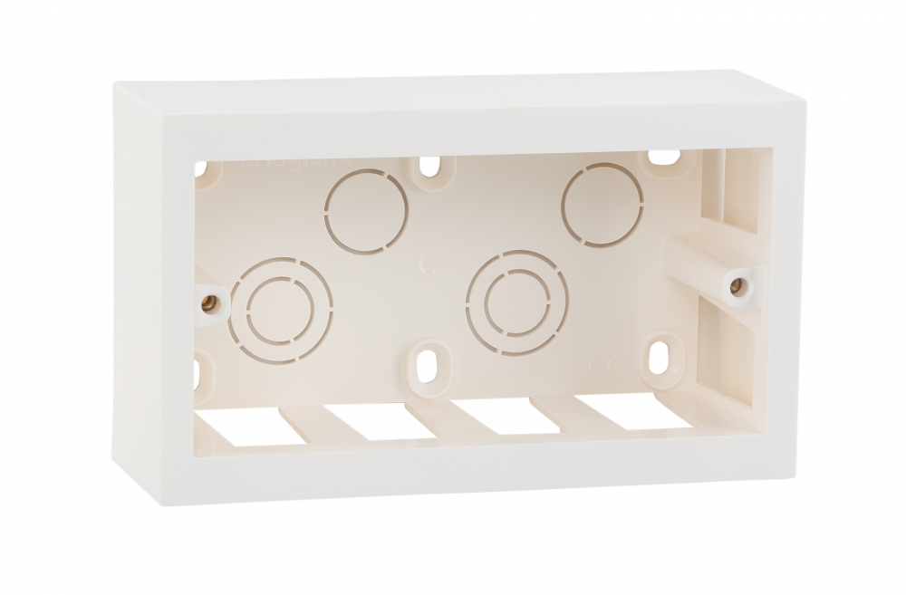 LEGRAND MYLINC 4M SURFACE BOX