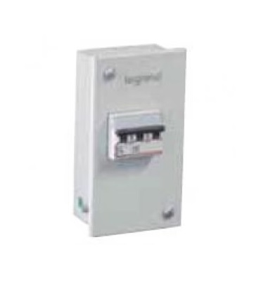 LEGRAND TP METAL ENCLOSURE – 3 MODULE